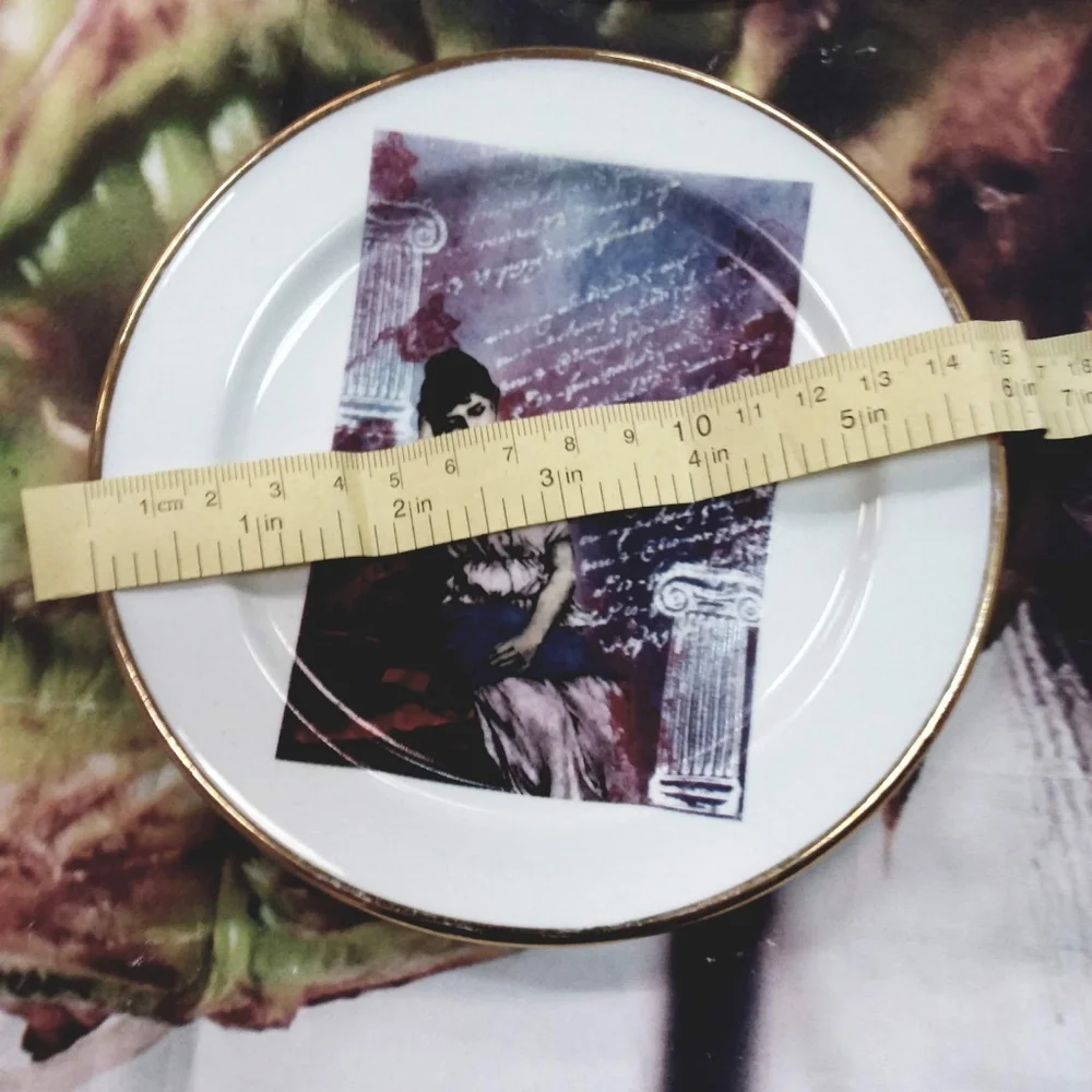 - Two Italian plates 14
